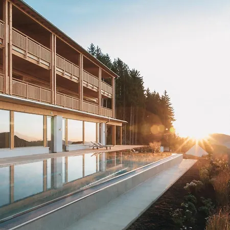 Hotel Naturhotel Bauernhofer 4*