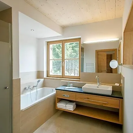 Hotel Naturhotel Bauernhofer 4*