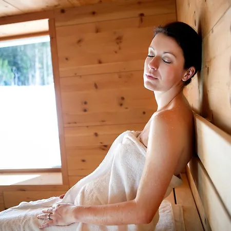 Naturhotel Bauernhofer فندق Heilbrunn